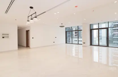 Penthouse - 4 Bedrooms - 5 Bathrooms for sale in Royal Regency - Business Bay - Dubai