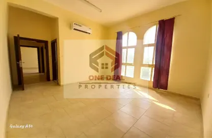 Apartment - 2 Bedrooms - 2 Bathrooms for rent in Al Jimi - Al Ain