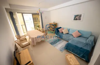 Living Room image for: Apartment - 1 Bedroom - 2 Bathrooms for rent in Pacific Bora Bora - Pacific - Al Marjan Island - Ras Al Khaimah, Image 1