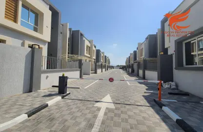 Duplex - 3 Bedrooms - 3 Bathrooms for rent in Seih Al Burairat - Ras Al Khaimah