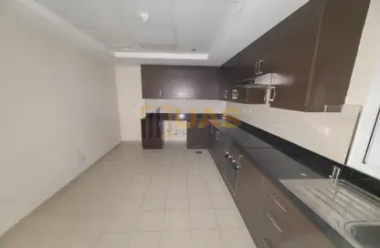 Apartment - 1 Bedroom - 2 Bathrooms for rent in Duja Tower - Sheikh Zayed Road - Dubai