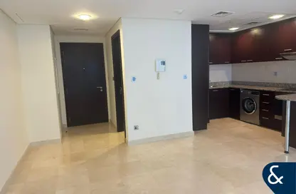 Apartment - 1 Bedroom - 2 Bathrooms for rent in Sky Gardens - DIFC - Dubai