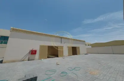 Warehouse - Studio - 1 Bathroom for rent in Wadi AL AIN 1 - Al Noud - Al Ain