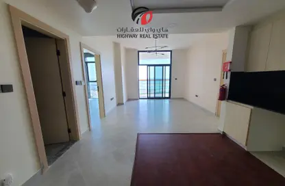 Apartment - 2 Bedrooms - 2 Bathrooms for rent in Binghatti Avenue - Al Jaddaf - Dubai