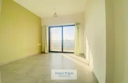 Apartment - 2 Bedrooms - 3 Bathrooms for rent in Lucky 1 Residence - Jumeirah Village Circle - Dubai