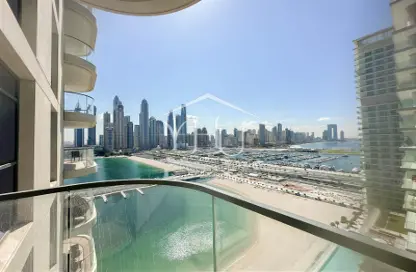 Apartment - 3 Bedrooms - 4 Bathrooms for rent in Marina Vista - EMAAR Beachfront - Dubai Harbour - Dubai