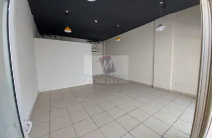 Shop - Studio - 1 Bathroom for rent in K16 - Greece Cluster - International City - Dubai