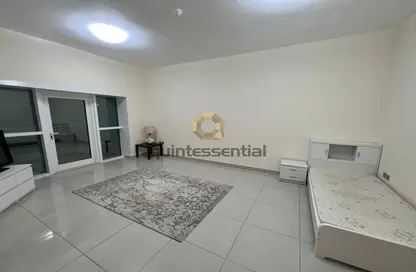 Apartment - 1 Bedroom - 2 Bathrooms for sale in Marina Pinnacle - Dubai Marina - Dubai