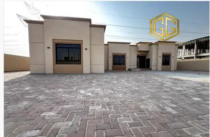 Villa - 3 Bedrooms - 4 Bathrooms for rent in Al Aweer 1 - Al Aweer - Dubai