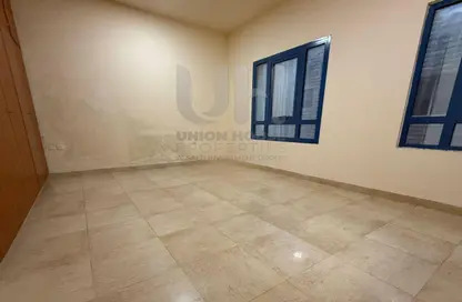 Villa - 4 Bedrooms - 5 Bathrooms for rent in Al Saada Tower - Muroor Area - Abu Dhabi