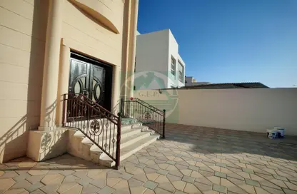 Apartment - 2 Bedrooms - 2 Bathrooms for rent in Madinat Al Riyad - Abu Dhabi