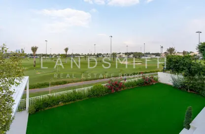 Villa - 4 Bedrooms - 5 Bathrooms for rent in Meadows 4 - Meadows - Dubai