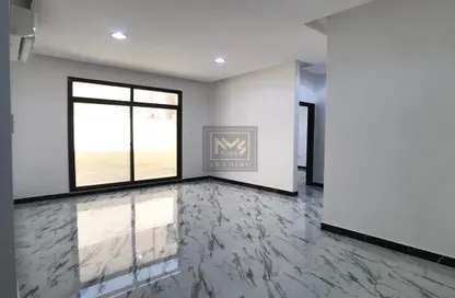 Apartment - 2 Bedrooms - 2 Bathrooms for rent in Al Rawdah - Abu Dhabi