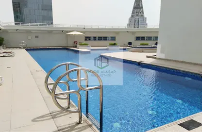 Apartment - 3 Bedrooms - 3 Bathrooms for rent in 21st Century Tower - Sheikh Zayed Road - Dubai