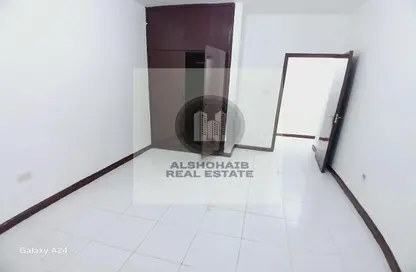 Apartment - 3 Bedrooms - 2 Bathrooms for rent in Khalidiya Street - Al Khalidiya - Abu Dhabi