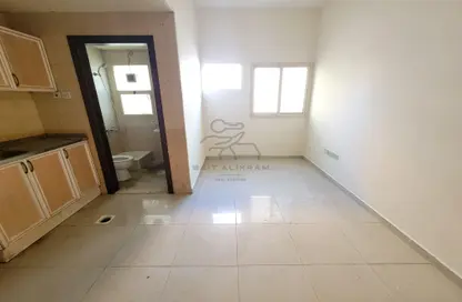 Apartment - 1 Bathroom for rent in Al Ghuair - Al Gharb - Sharjah