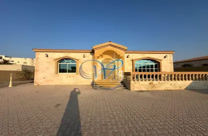 Villa - 3 Bedrooms - 4 Bathrooms for rent in Al Riffa - Ras Al Khaimah