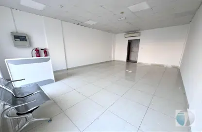 Shop - Studio - 1 Bathroom for sale in P15 - France Cluster - International City - Dubai