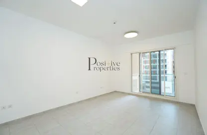 Apartment - 1 Bathroom for rent in Sherena Residence - Majan - Dubai