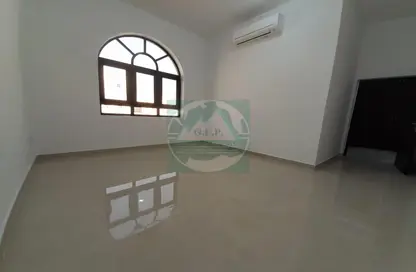 Apartment - 1 Bedroom - 1 Bathroom for rent in Shakhbout City - Abu Dhabi