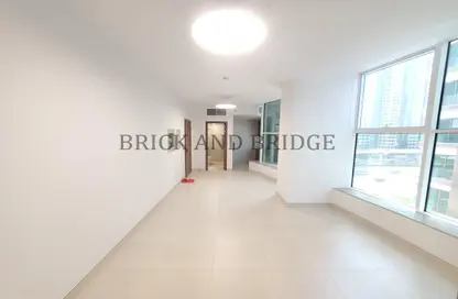 Apartment - 1 Bathroom for rent in DXB Tower - Sheikh Zayed Road - Dubai