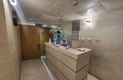 Office Space - Studio - 1 Bathroom for sale in Hamdan Street - Abu Dhabi