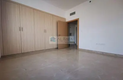 Apartment - 2 Bedrooms - 4 Bathrooms for rent in Dubai Residence Complex - Dubai