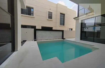 Villa - 5 Bedrooms for sale in Al Zaheya Gardens - Al Zahya - Ajman