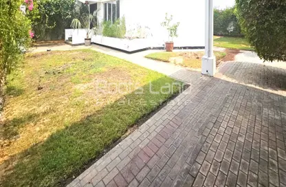 Villa - 3 Bedrooms - 3 Bathrooms for rent in Jumeirah 3 - Jumeirah - Dubai