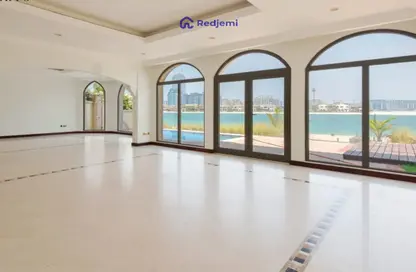 Villa - 5 Bedrooms - 5 Bathrooms for rent in Garden Homes Frond D - Garden Homes - Palm Jumeirah - Dubai