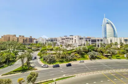 Apartment - 4 Bedrooms - 5 Bathrooms for sale in Lamtara 1 - Madinat Jumeirah Living - Umm Suqeim - Dubai