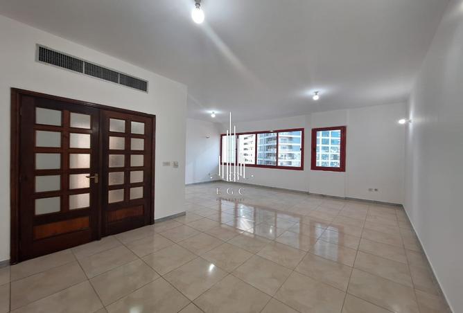 Apartment For Rent In Al Markaziyah Intriguing 2bhk City View