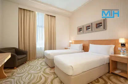 Apartment - 1 Bedroom - 1 Bathroom for rent in Oaks Liwa Heights - Lake Allure - Jumeirah Lake Towers - Dubai