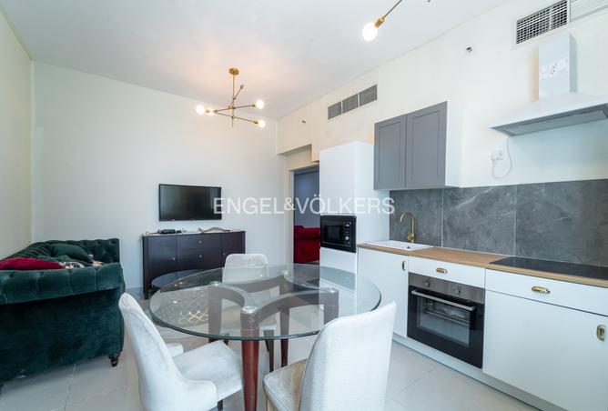 Apartment - 4 Bedrooms - 2 Bathrooms for rent in Marina Pinnacle - Dubai Marina - Dubai