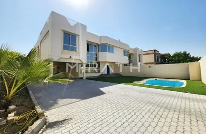 Villa - 4 Bedrooms - 4 Bathrooms for rent in Jumeirah 2 Villas - Jumeirah 2 - Jumeirah - Dubai