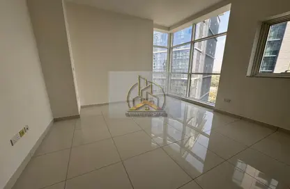 Apartment - 3 Bedrooms - 3 Bathrooms for rent in Danet Abu Dhabi - Abu Dhabi