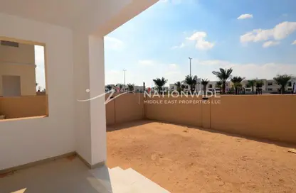 Townhouse - 2 Bedrooms - 3 Bathrooms for rent in Al Khaleej Village - Al Ghadeer - Abu Dhabi