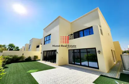 Villa - 4 Bedrooms - 5 Bathrooms for rent in Nad Al Sheba Villas - Nad Al Sheba 3 - Nad Al Sheba - Dubai