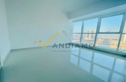 Apartment - 2 Bedrooms - 3 Bathrooms for sale in Marina Bay by DAMAC - Najmat Abu Dhabi - Al Reem Island - Abu Dhabi