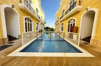 Villa - 5 Bedrooms - 5 Bathrooms for rent in Jumeirah 3 Villas - Jumeirah 3 - Jumeirah - Dubai