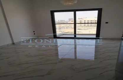 شقة - 1 حمام للايجار في أوليفز ريزيدينس - المدينة الدولية - دبي