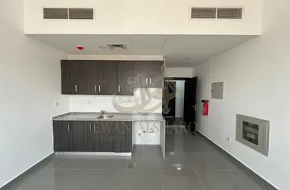 Apartment - 1 Bathroom for rent in Ajman Hills - Al Alia - Ajman