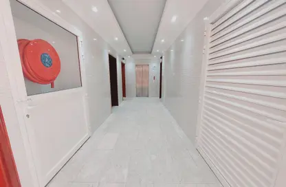 Apartment - 1 Bathroom for rent in SG Muwaileh Building - Muwaileh - Sharjah