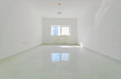 Apartment - 2 Bedrooms - 2 Bathrooms for rent in Manazil Tower 3 - Al Mamzar - Sharjah - Sharjah