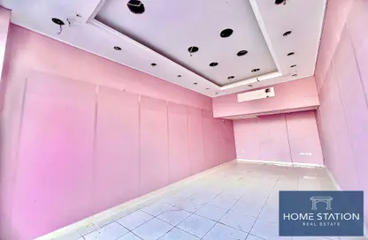 Shop - Studio for rent in Waqf Al Musalla Building - Bur Dubai - Dubai