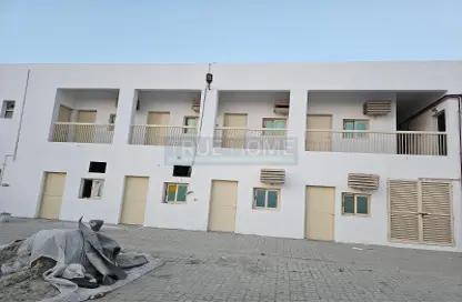 Labor Camp - Studio for sale in Al Sajaa - Sharjah