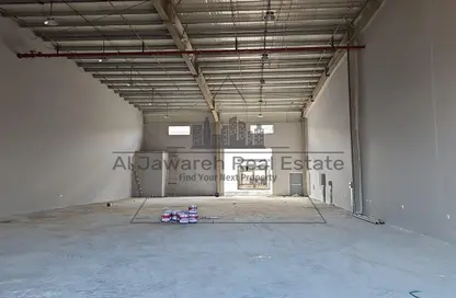 Warehouse - Studio - 1 Bathroom for rent in Old Industrial Area - Umm Al Quwain