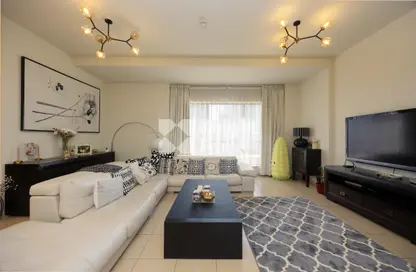 Apartment - 3 Bedrooms - 4 Bathrooms for sale in Rimal 5 - Rimal - Jumeirah Beach Residence - Dubai