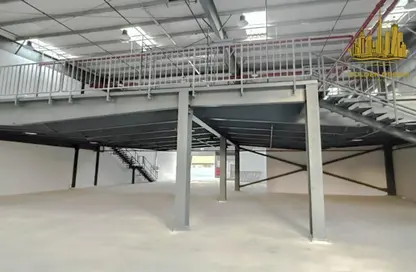 Warehouse - Studio - 2 Bathrooms for rent in Dubai Production City (IMPZ) - Dubai