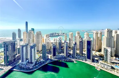 Apartment - 4 Bedrooms - 5 Bathrooms for sale in Vida Residences Dubai Marina - Dubai Marina - Dubai